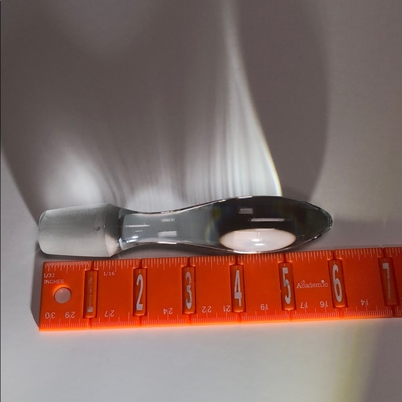 Crystal wine bottle stopper with etched bottom - Picture 12 of 12